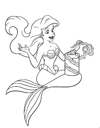 Belle, sneeuwwitje, assepoester of toch rapunzel? Prinses Kleurplaten Ariel