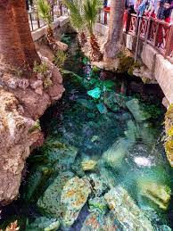 There was a time when water used to pour freely in floods over the travertines. Cleopatra S Pool Pamukkale Places Picked By Brani