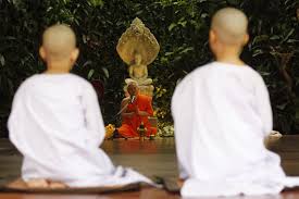 A bhikkhunī or bhikṣuṇī is a fully ordained female monastic in buddhism.male monastics are called bhikkhus.both bhikkhunis and bhikkhus live by the vinaya, a set of rules.until recently, the lineages of female monastics only remained in mahayana buddhism and thus are prevalent in countries such as china, korea, taiwan and vietnam but a few women have taken the full monastic vows in the. How To Become A Buddhist Nun In India Arxiusarquitectura