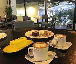 جوز كافية طريق الملك بالبوليفارد صوره و مشاركة جميلة من الرائعه و المميزه art gamr 12 مساء الخيرات من جوز كافيه المكان tableware glassware kitchen