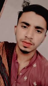 Danielle Khan (@daniellekhan163)