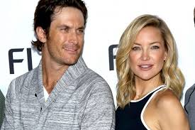 Kate hudson has opened up about being 'abandoned' by her biological father. Kate Hudson Responds To Father Bill Publicly Disowning Her And Oliver What She Supposedly Thinks