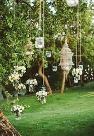 Pin By Madeleine Petti On Wedding Deco Garden Wedding Decorations Garden Chic Wedding Hanging Wedding Decorations