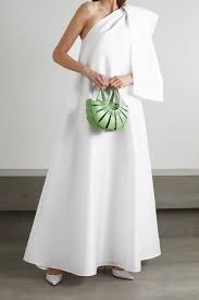 Meghan markle, 36, married prince harry, 33, in a fairytale wedding this weekend. You Can Now Buy A Replica Of Meghan Markle S Stella Mccartney Wedding Dress For 35