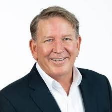 Robin Rowan's Instagram, Twitter & Facebook