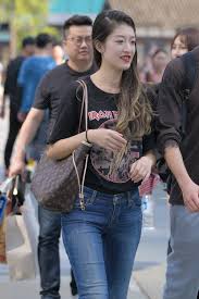 Kids and adults clothing available. Navy Blue Jeans With A Large Printed T Shirt Relaxed And Comfortable Everyday Sexy Casual Wear Inews