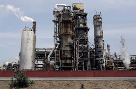 Venezuelan Billionaire to Invest in State-Controlled Oil Field - WSJ