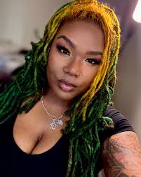 Sabrina Whitney's Instagram, Twitter & Facebook