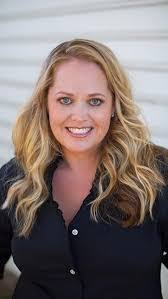 Christine Lenart's Instagram, Twitter & Facebook