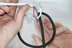 Det er ikke noe koblingpunkt i taket idag, men det ligger et tomt rør på oversiden av taket som jeg skal få tak i, trekke om og tilkoble. Designlampe Til Besvaer Lisbeth Fallings Blogg