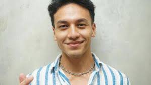 Jefri Nichol Cium Bibir Kekasih, Warganet Patah Hati: Sakit tapi Nggak  Berdarah