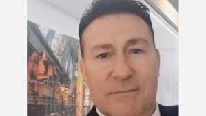 Donald Llewellyn's Instagram, Twitter & Facebook