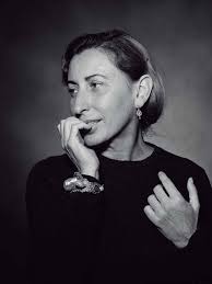 0 3 · R e v i s t a d e c o l e c c i ó n