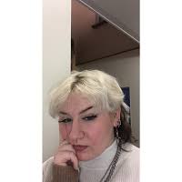 Nicole Loh a Fashion Stylist in Akranes