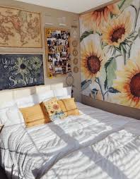 29 stunning aesthetic bedroom ideas for you, need the decor or cute designs? Pinterest Aashlynwiswall Bedroom Decor Room Decor Aesthetic Bedroom