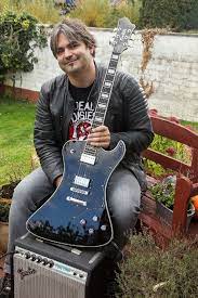 Check out their videos, sign up to chat, and join their community. Marco Dres Gitarre Bass