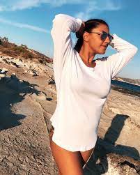 View credits, reviews, tracks and shop for the 2005 cd release of my number one on discogs. Soyper Se3i Elena Paparizoy Adynatismenh Mayrismenh Me To Magio Ths Sthn Ammoydia Zwh Iefimerida Gr