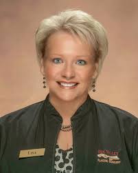 Lisa Weiher's Instagram, Twitter & Facebook