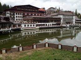 Piatra craiului national park and mount tampa reflect the area's natural beauty and area attractions include dino parc rasnov and paradisul acvatic. Aurelius ImpÄƒratul Romanilor Poiana Brasov Photo De Aurelius Imparatul Romanilor Poiana Brasov Tripadvisor