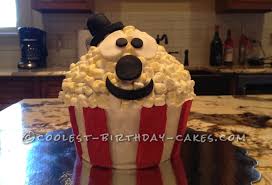 Movie theme cake movie cakes cinema party movie party fete laurent cakes originales kino party popcorn cake movie popcorn. Coolest Homemade