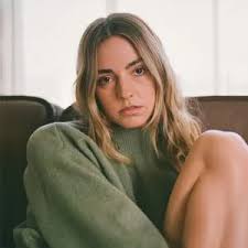 Dolly Alderton: The Unwritten Vow of Friendship -