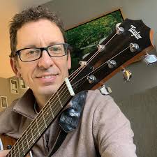 Following my performance at the Kings County Family Resource Center, every  child walked away with a FREE storybook PLUS a FREE Matt the Music Man  Activity Book in honour of Literacy Day!