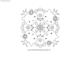 Zoek je een hartjes kleurplaat? Hello Kitty Mandala Met Hartjes