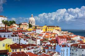 A comprehensive guide and a collection of tips for visiting lisbon, portugal, from the experts at condé nast traveler. Studietur Til Lissabon Den Aeldste Hovedstad I Vesteuropa Alfa Travel