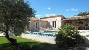 Villa Independante 5 Chambres Avec Piscine A Nimes