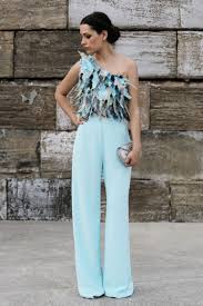 Outfit Fur Hochzeitsgaste Elegante Ensembles Mit Hose Fur Die Schicke Frau Hochzeitsgaste Outfits Outfit Hochzeitsoutfit