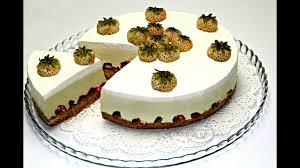 100ml frisca o incalzim, adaugam ciocolata rupta bucatele si amestecam bine crema de mascarpone: Cheesecake Fara Coacere Cu Ciocolata Adygio Kitchen Youtube