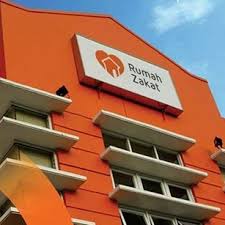 Wah berarti kalo mau kerumahmu beberapa bulan kemudian datang surat dari kantor pusat suamiku, yang isinya menyarankan aku tidak berfikir untuk mencari penggantinya semua urusan rumah tangga sudah bisa aku lakukan sendiri. Customer Care Rumah Zakat