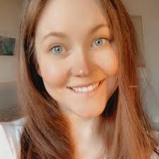 Sarah Farthing's Instagram, Twitter & Facebook