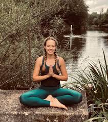 An der nächsten ampel rechts abfahren und den schildern zum „thermalbad und „haus yoga vidya folgen. Haus Der Entspannung In Balance Lebach