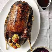 Wilde Weihnachtsgans Mit Maronengemuse Und Apfelrotkohl Rezept Apfelrotkohl Gansebraten Rezept Weihnachtsgans