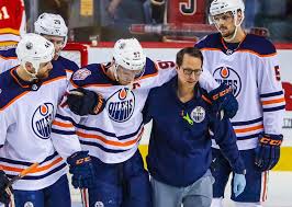 Globalnews.ca your source for the latest news on oilers game. Connor Mcdavid Oilers Star Leaves Game After Crashing Hard Into Net