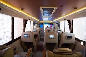 Bhinneka shuttle adalah layanan transportasi cepat dari pool ke pool (point to point) via tol, penumpang datang ke pool. Blue Bird Fokus Di Bisnis Perjalanan Wisata Dan Shuttle Market Bisnis Com