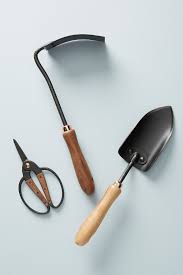 Face Pot In 2020 Garden Tools Best Garden Tools Garden Tool Storage