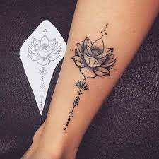 Vous pourrez l'incruster sur votre cuisse, jambes ou encore votre bras. Quelles Sont Les Significations D Un Tatouage Fleur De Lotus Adicie
