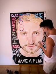 Los vecinos de Remigia Caubet piden que se retire una furgoneta quemada