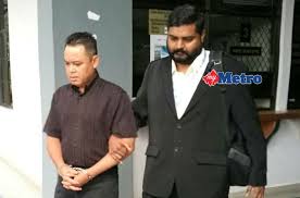 Dua lelaki yang juga anggota kongsi gelap dikenali geng 35 dihadapkan ke mahkamah sesyen di sini, hari ini atas dakwaan menjadi ahli kumpulan jenayah terancang itu di daerah ini sejak dua tahun lalu. Inspektor Dihukum Penjara Denda