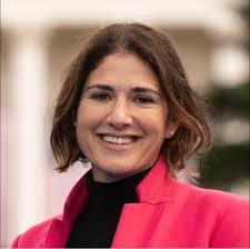 Rebecca Bauer's Instagram, Twitter & Facebook