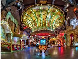 A museum of carnival attractions where you are invited to ride the rides. Festival Du Merveilleux Musee Des Arts Forains Paris Visites Ile De France