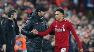 ترينت ألكساندر أرنولد (إنجلترا) يعتبر أرنولد أحد أفضل الأظهرة اليمين في الدوري الإنجليزي الممتاز؛ لكن إصابته في مباراة ودية قبل أيام من البطولة، ستعني أننا لن نراه بقميص الأسود الثلاثة. Ø£Ù„ÙƒØ³Ù†Ø¯Ø± Ø£Ø±Ù†ÙˆÙ„Ø¯ ÙŠØ¨Ø±Ø² Ø£Ù‡Ù…ÙŠØ© ÙƒÙ„ÙˆØ¨ ÙÙŠ Ù„ÙŠÙØ±Ø¨ÙˆÙ„