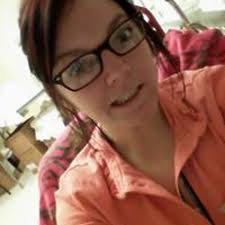 Samantha Hankins's Instagram, Twitter & Facebook