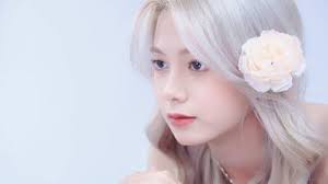 Thazin Oo Live Stream