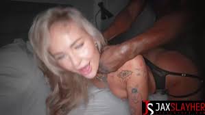 Sweet Ali Rose Welcomes Big Black Cock After Sloppy Blowjob - pervclips.com