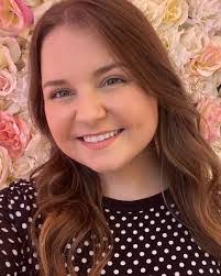 Lisa Koehn's Instagram, Twitter & Facebook