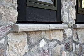 Stonetransitions Watertable Sill Rockfaced Normandy Stone Transitions Light Weight Manufactured Watertable Sills Incl Stone Stone Design Feature Wall