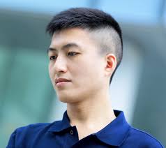 The hair is colored platinum blonde which we all know is the color of 2019 for men s style and fashion but what really catches the eye is the choppy short hair and the accessories that complete the look. Korean Men Short Hairstyle Fancy Short Hairstyles